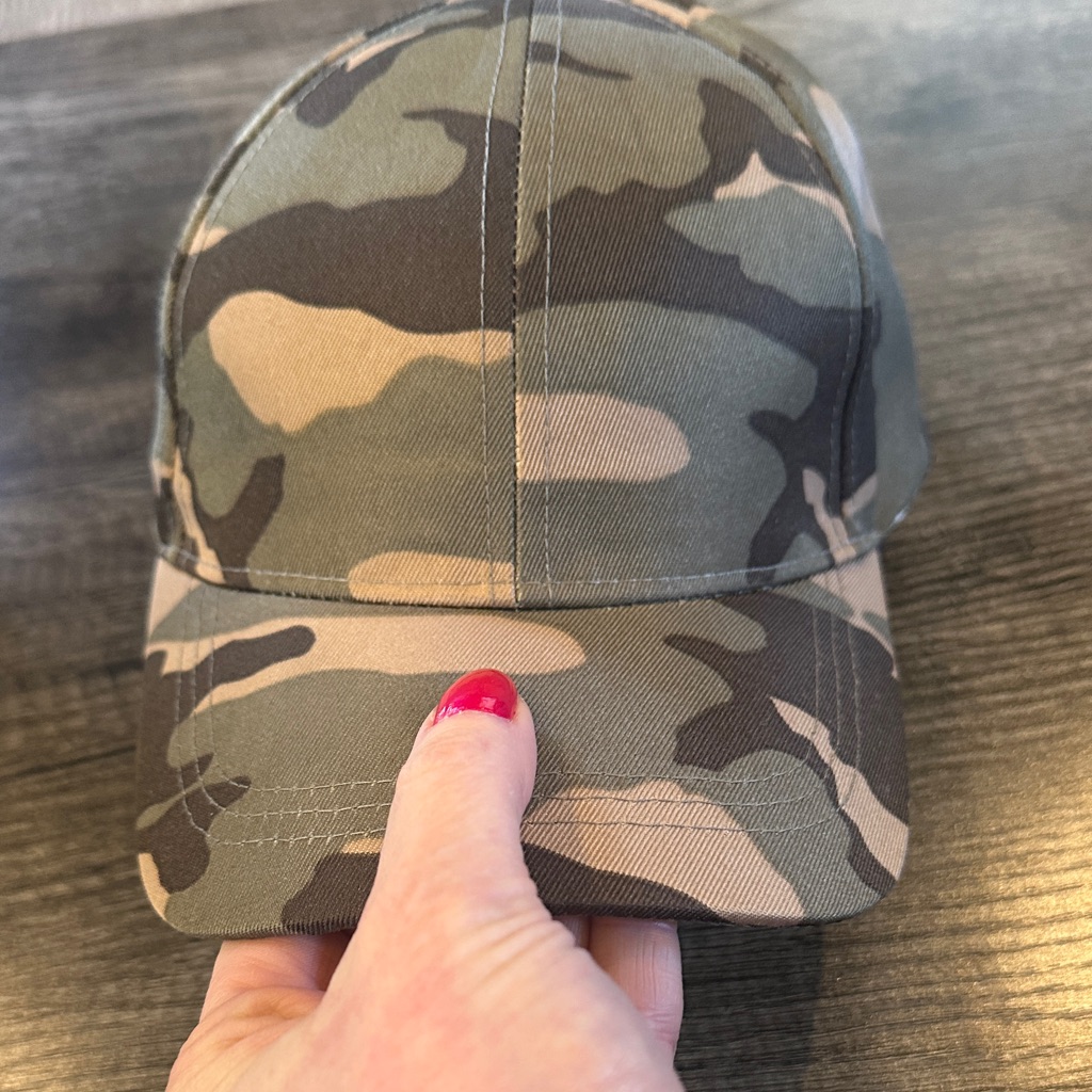 Nwot Camouflage Baseball Cap